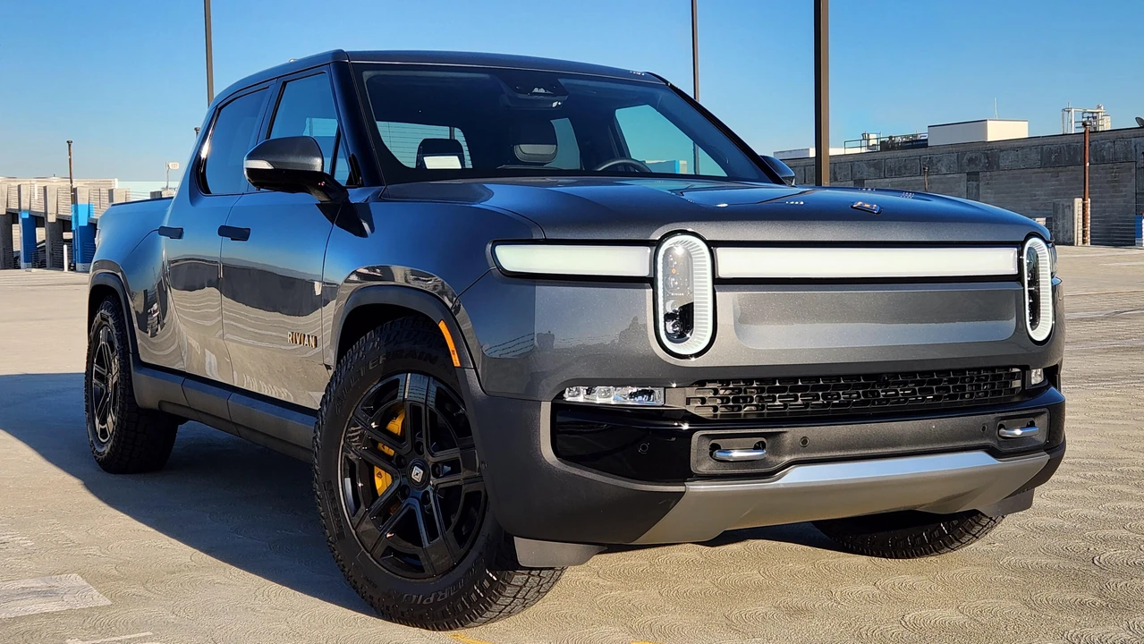 2022 Rivian R1T - Image 27 of 31