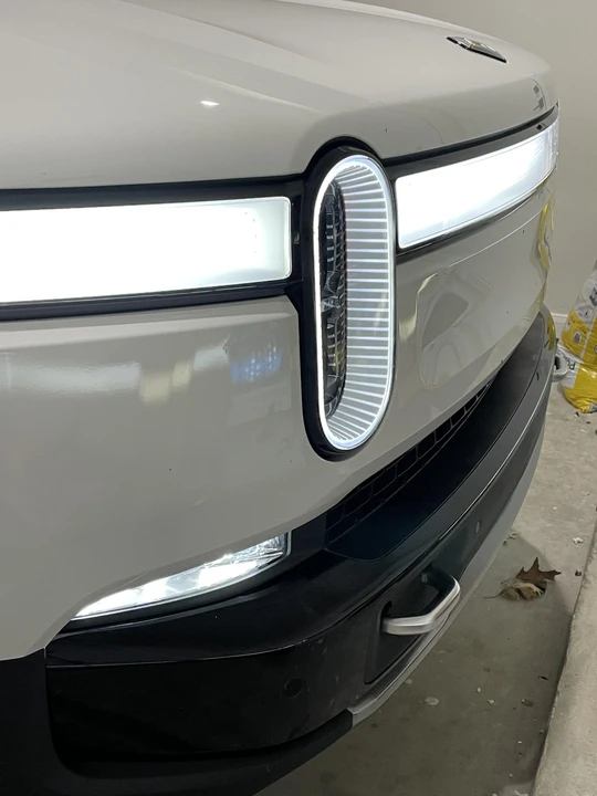 2022 Rivian R1T - Image 10 of 31
