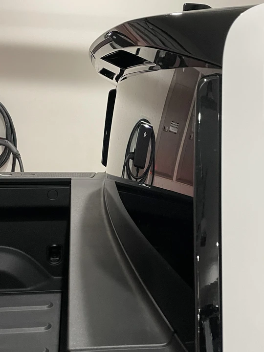 2022 Rivian R1T - Image 23 of 31