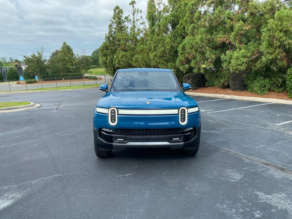 2022 Rivian R1T - Image 6 of 31