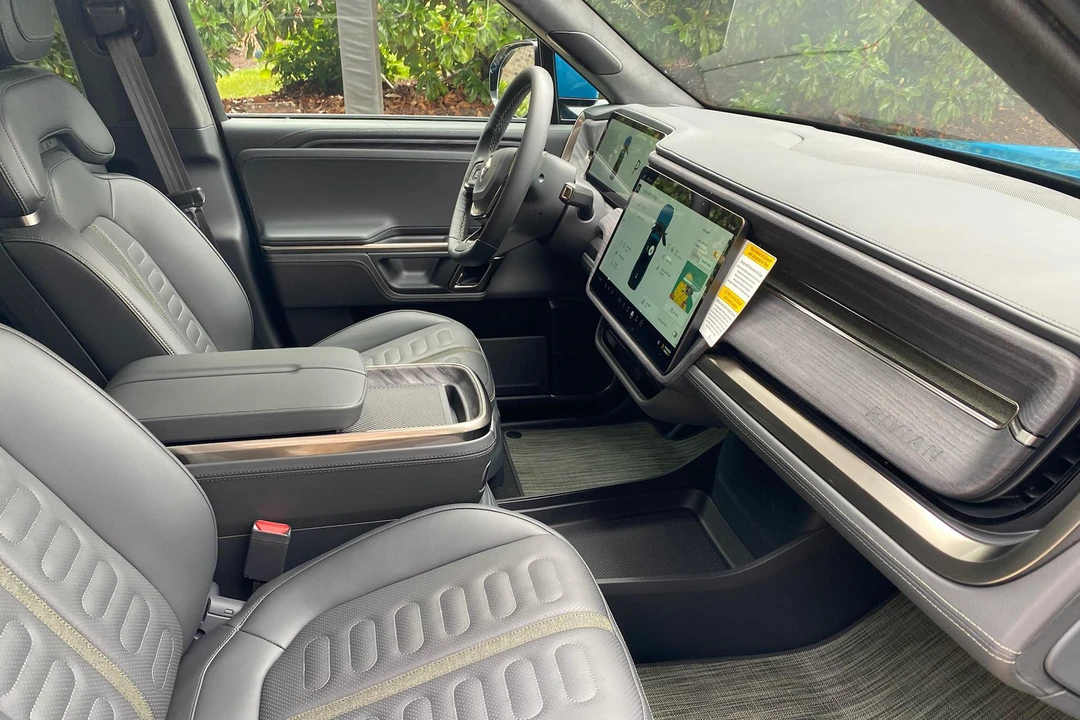 2022 Rivian R1T - Image 31 of 31