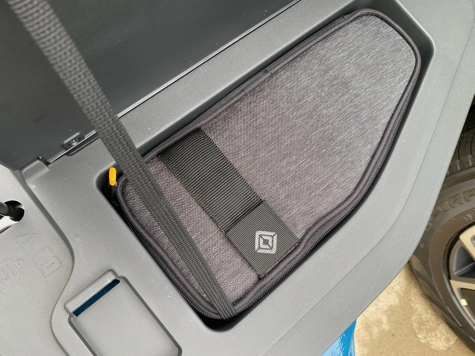 2022 Rivian R1T - Image 28 of 31