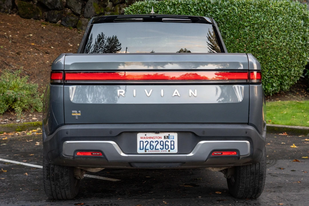 2022 Rivian R1T - Image 5 of 31