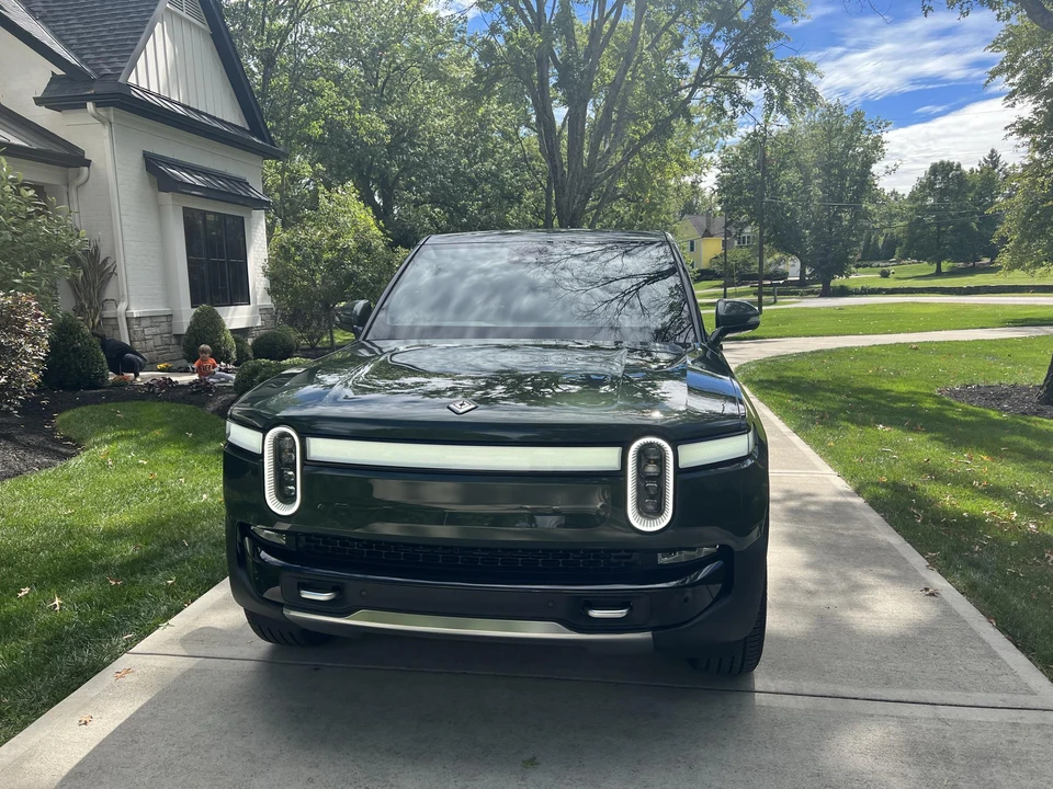 2022 Rivian R1T - Image 6 of 31