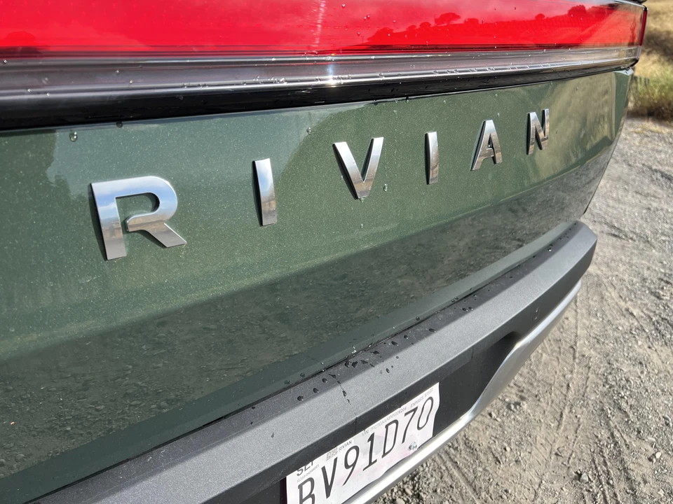 2022 Rivian R1T - Image 21 of 31