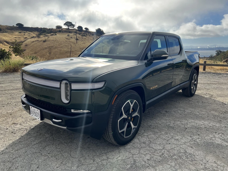 2022 Rivian R1T - Image 8 of 31