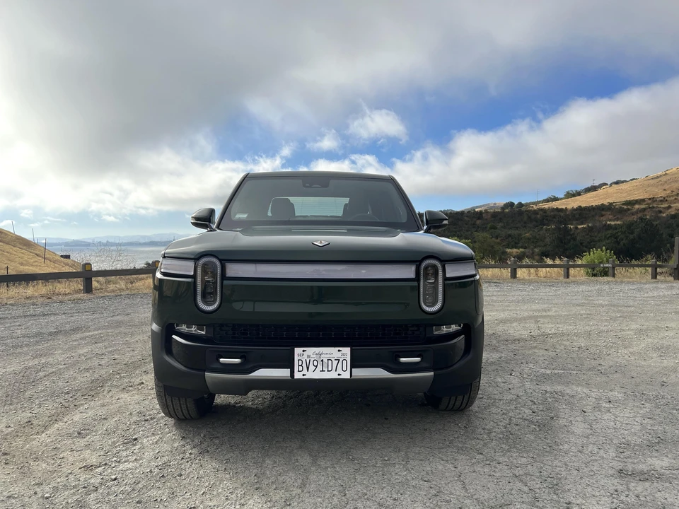 2022 Rivian R1T - Image 6 of 31