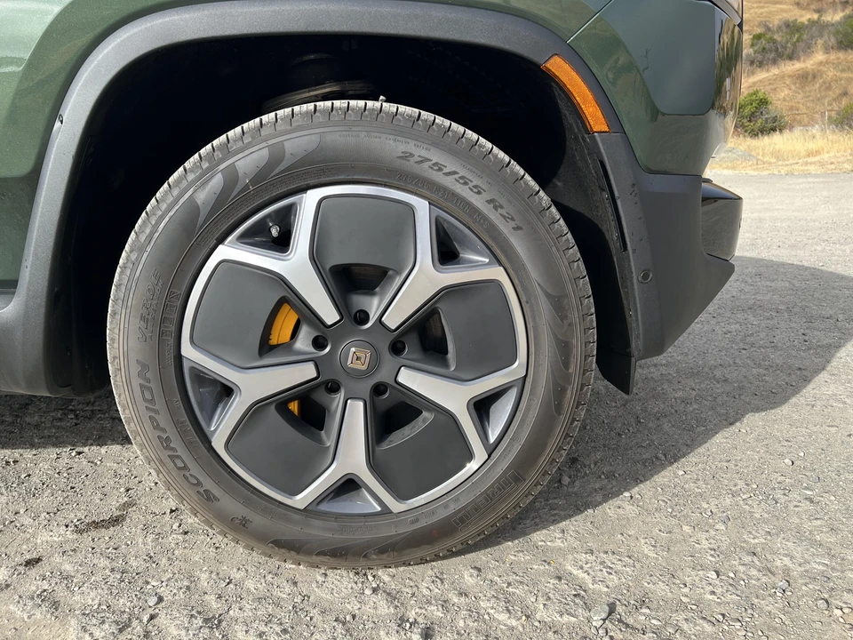 2022 Rivian R1T - Image 31 of 31