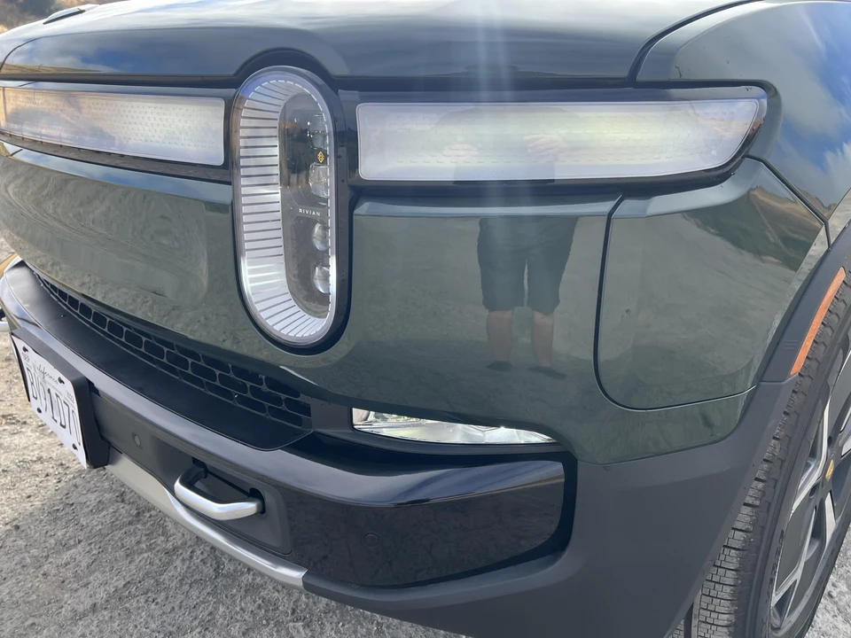 2022 Rivian R1T - Image 14 of 31