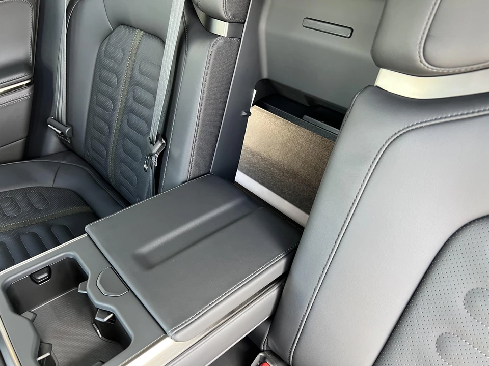 2022 Rivian R1T - Image 31 of 31