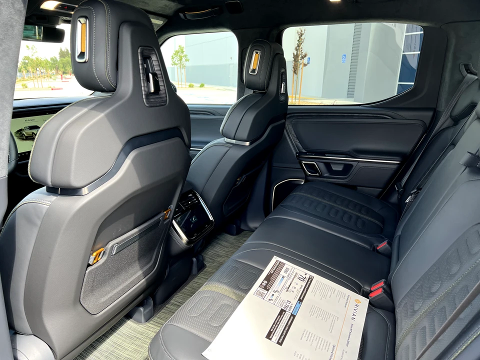 2022 Rivian R1T - Image 29 of 31