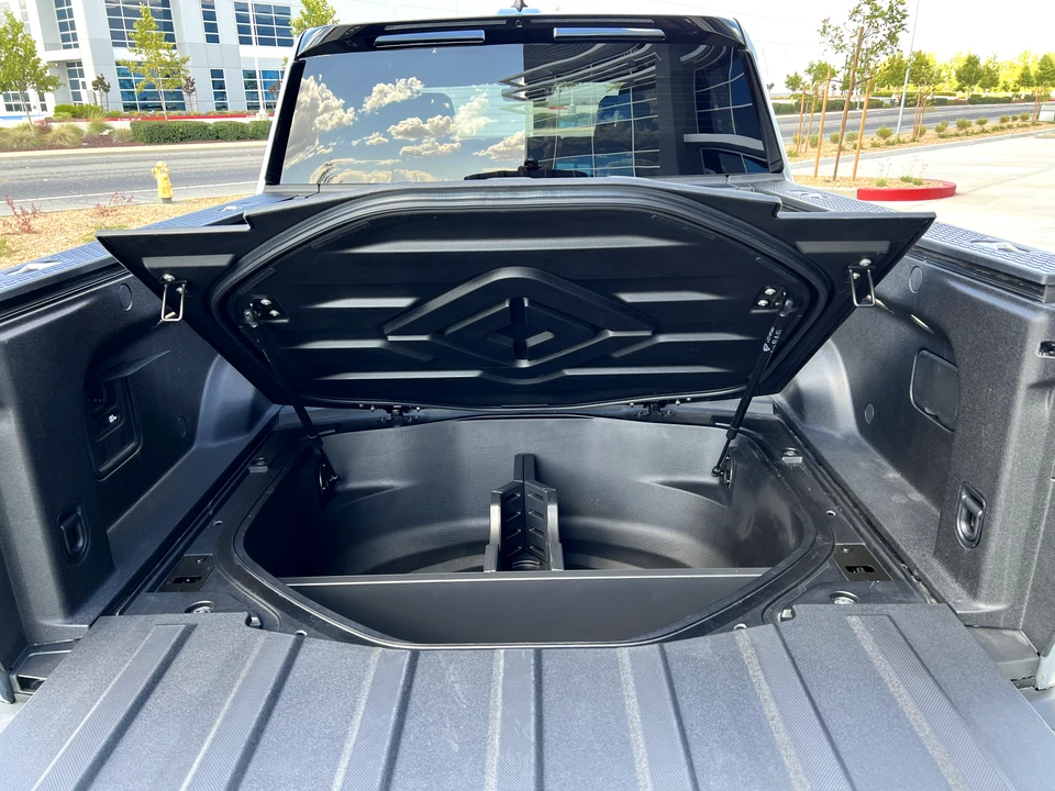 2022 Rivian R1T - Image 19 of 31