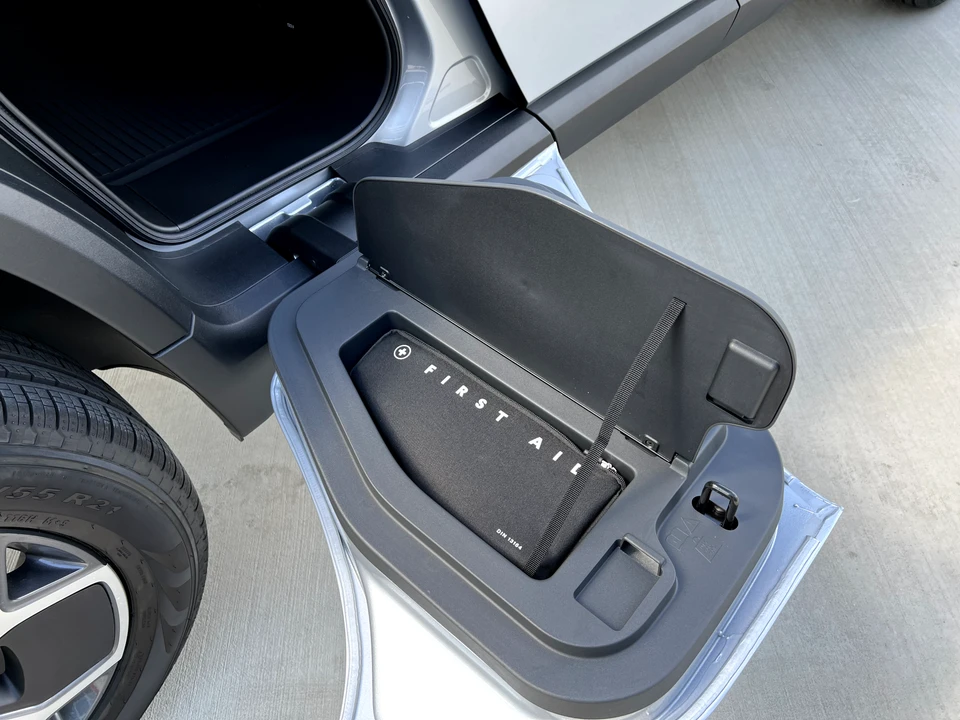2022 Rivian R1T - Image 21 of 31
