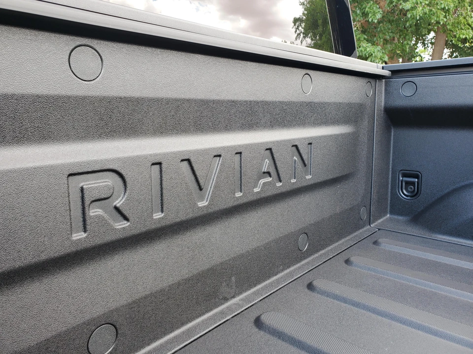 2022 Rivian R1T - Image 26 of 31