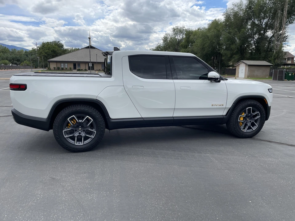 2022 Rivian R1T - Image 28 of 31
