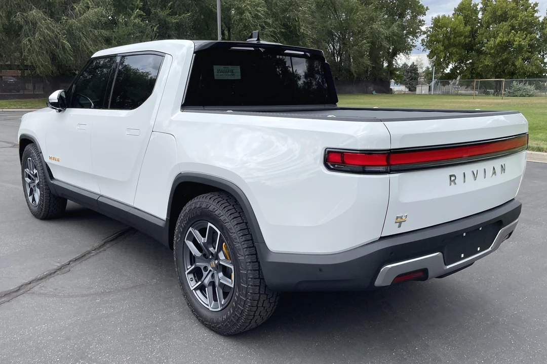 2022 Rivian R1T - Image 4 of 31
