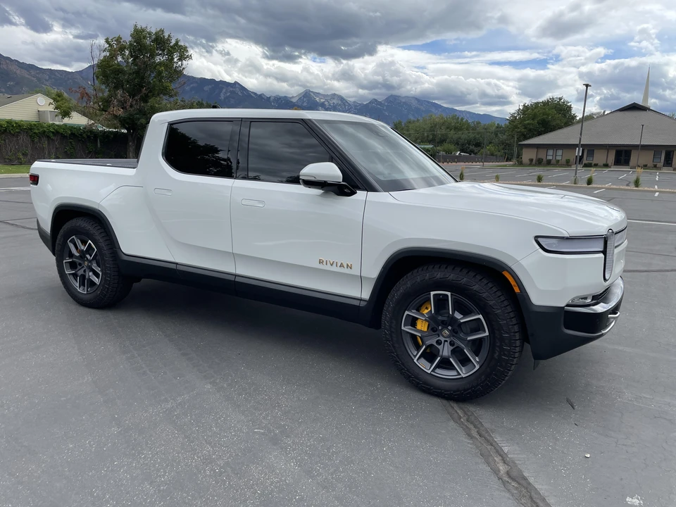 2022 Rivian R1T - Image 31 of 31