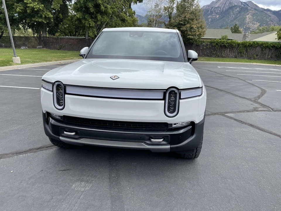 2022 Rivian R1T - Image 8 of 31
