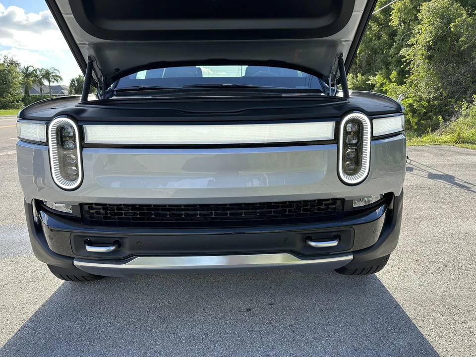 2022 Rivian R1T - Image 20 of 31