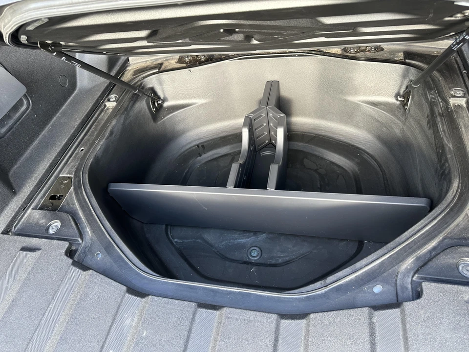 2022 Rivian R1T - Image 29 of 31