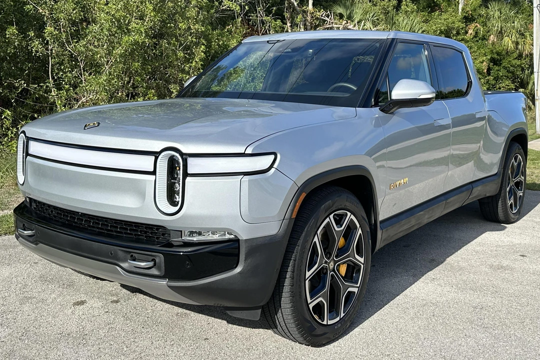 2022 Rivian R1T - Image 3 of 31