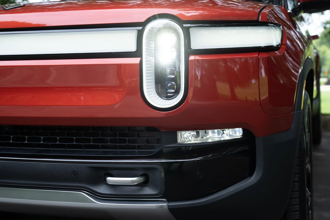 2022 Rivian R1T - Image 30 of 31