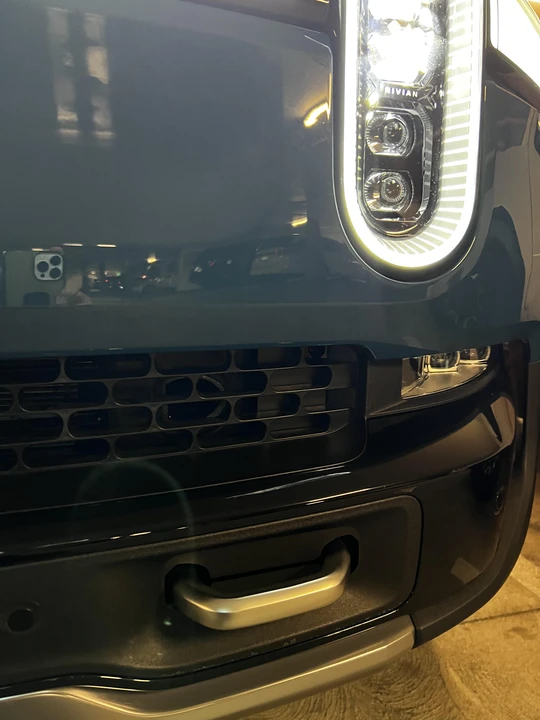 2022 Rivian R1T - Image 14 of 31