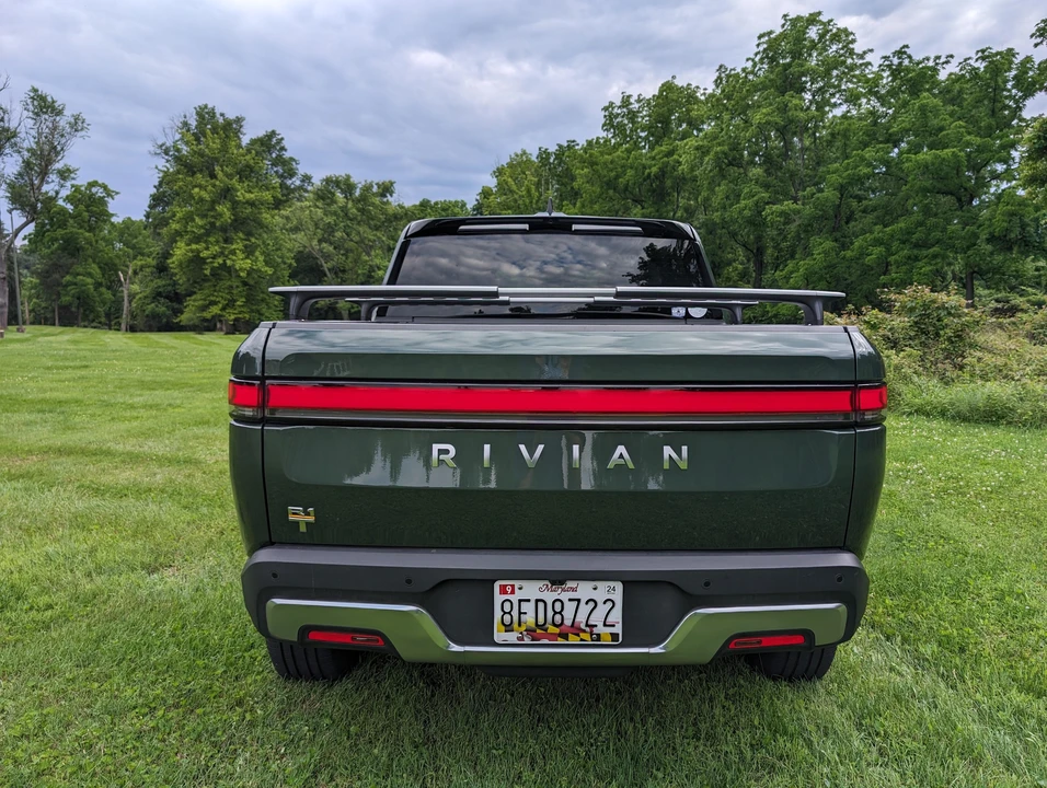 2022 Rivian R1T - Image 10 of 31