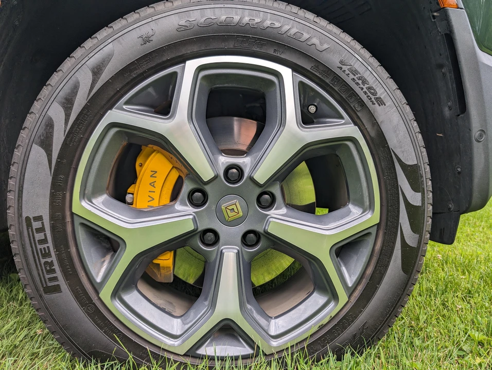 2022 Rivian R1T - Image 31 of 31