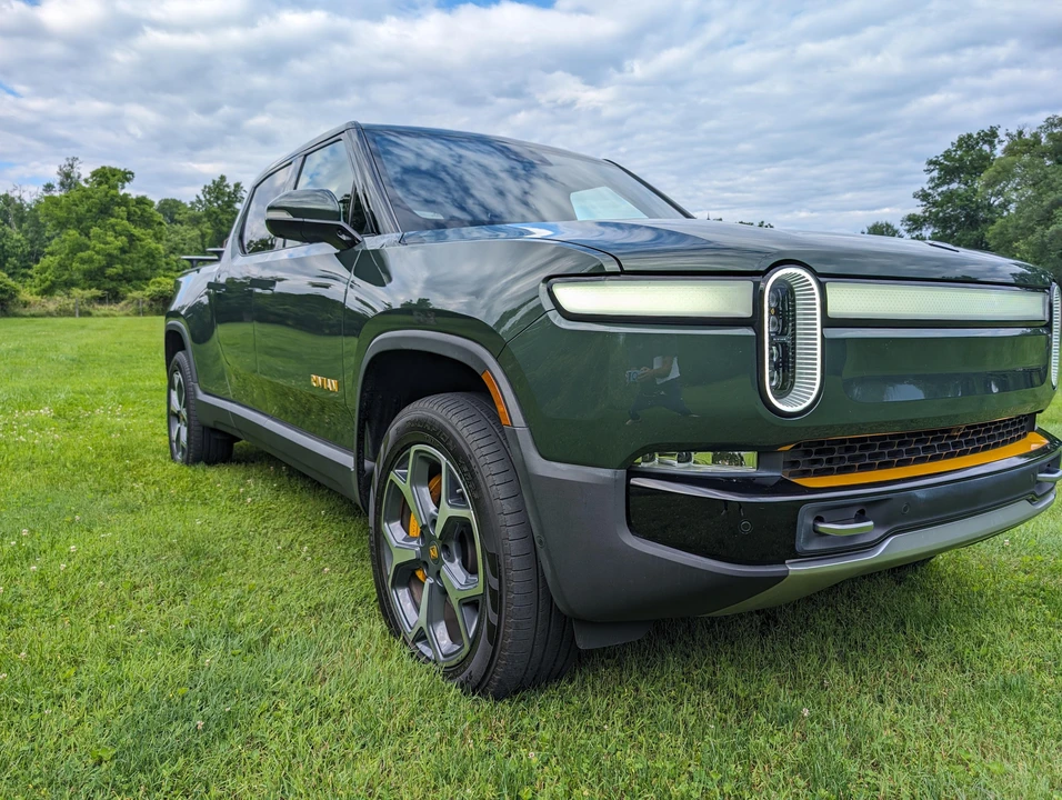 2022 Rivian R1T - Image 14 of 31