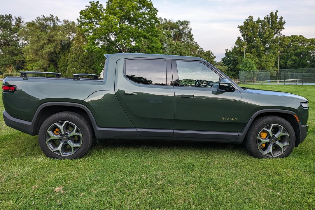2022 Rivian R1T - Image 3 of 31