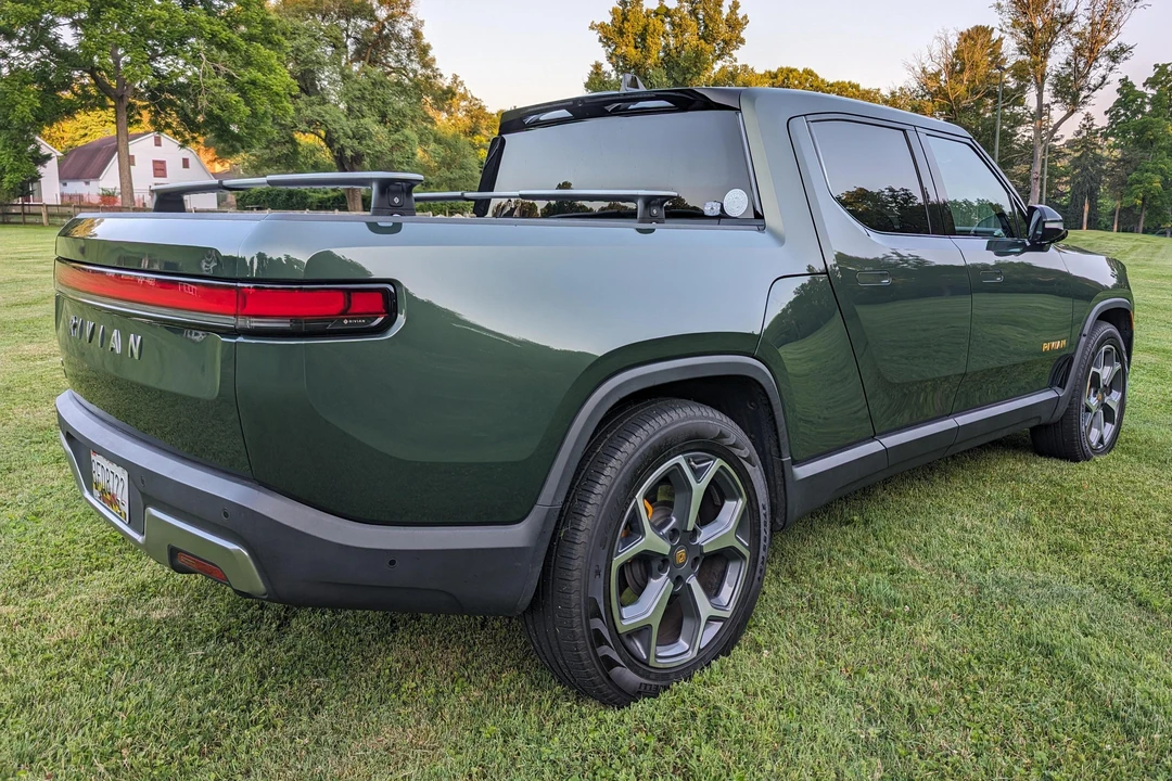 2022 Rivian R1T - Image 4 of 31