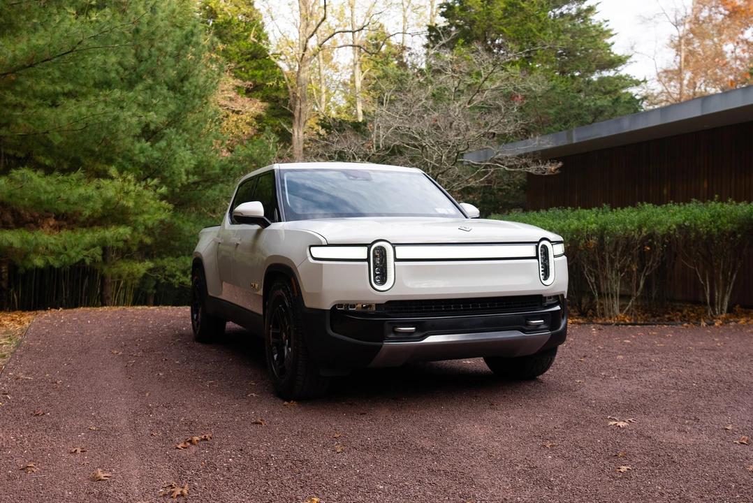 2022 Rivian R1T - Image 20 of 31