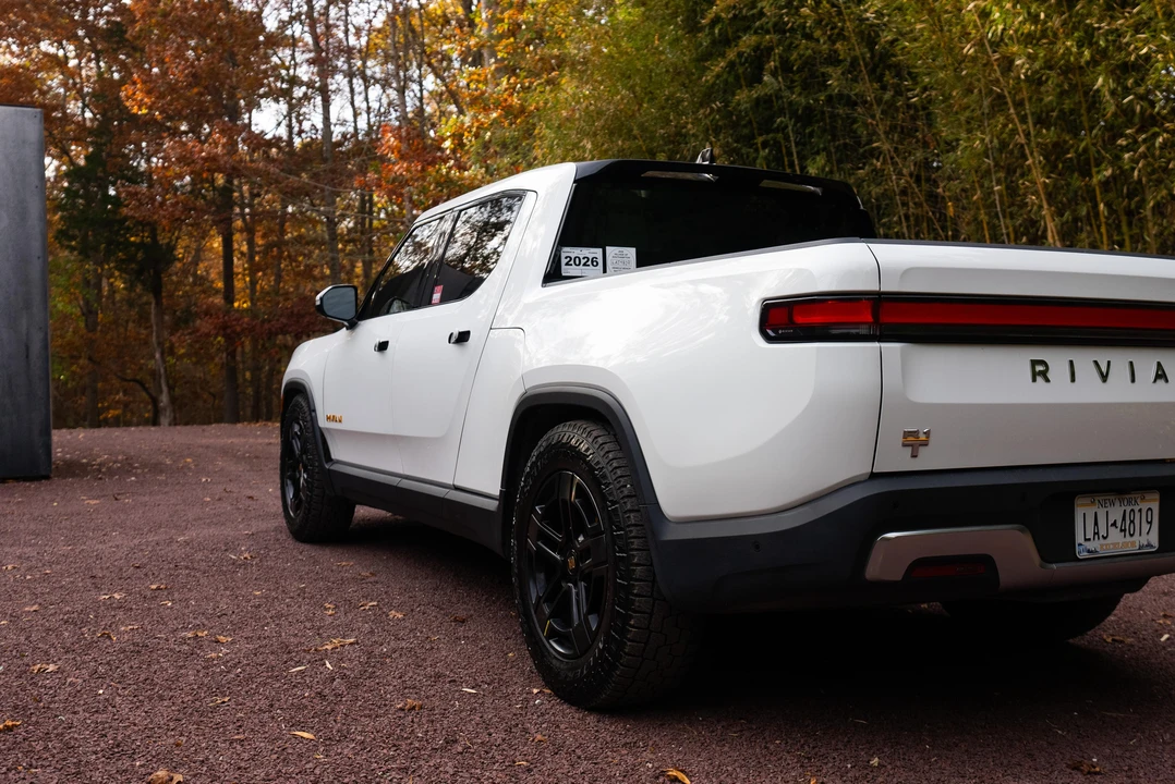 2022 Rivian R1T - Image 31 of 31