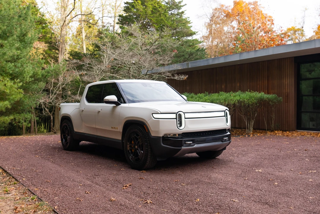 2022 Rivian R1T - Image 19 of 31