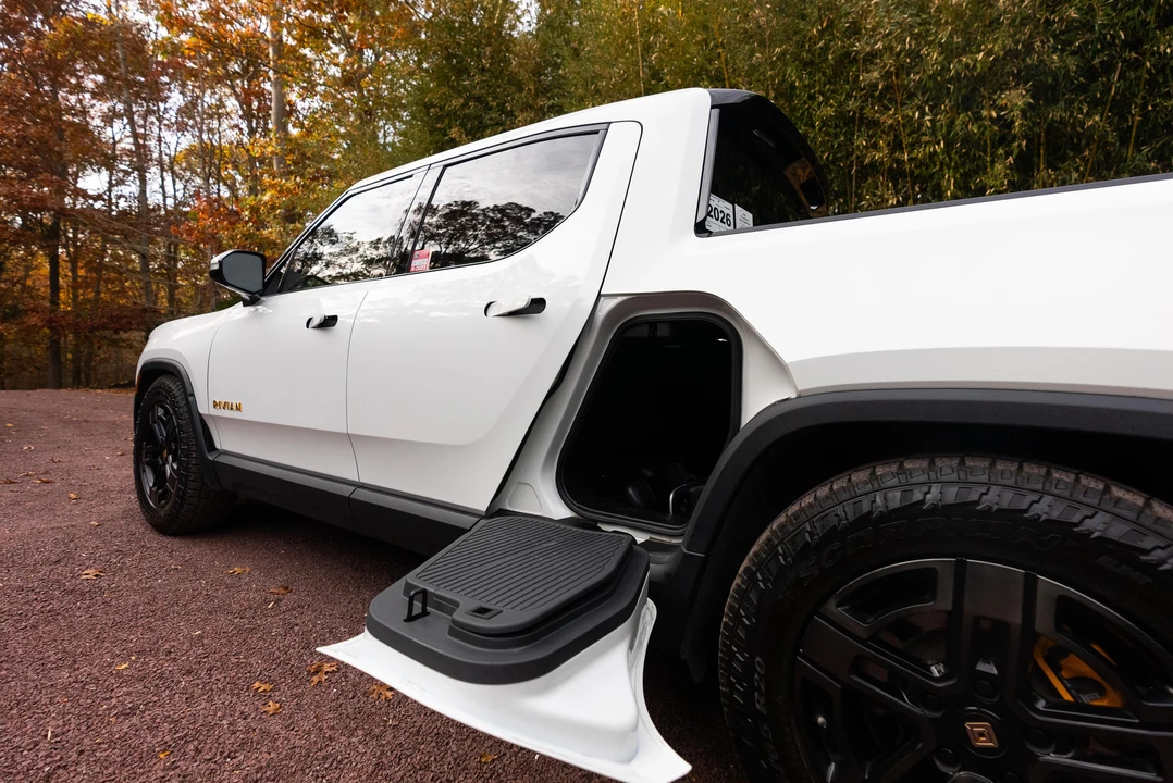 2022 Rivian R1T - Image 29 of 31