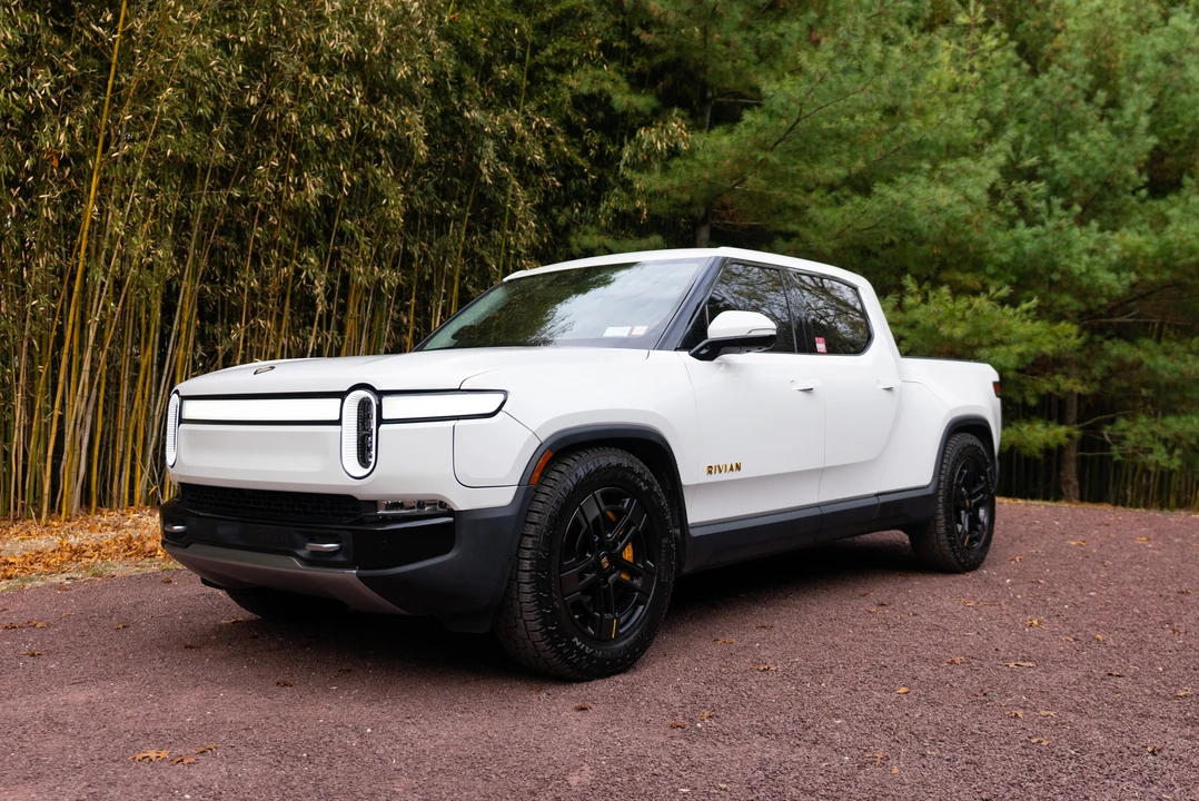 2022 Rivian R1T - Image 10 of 31
