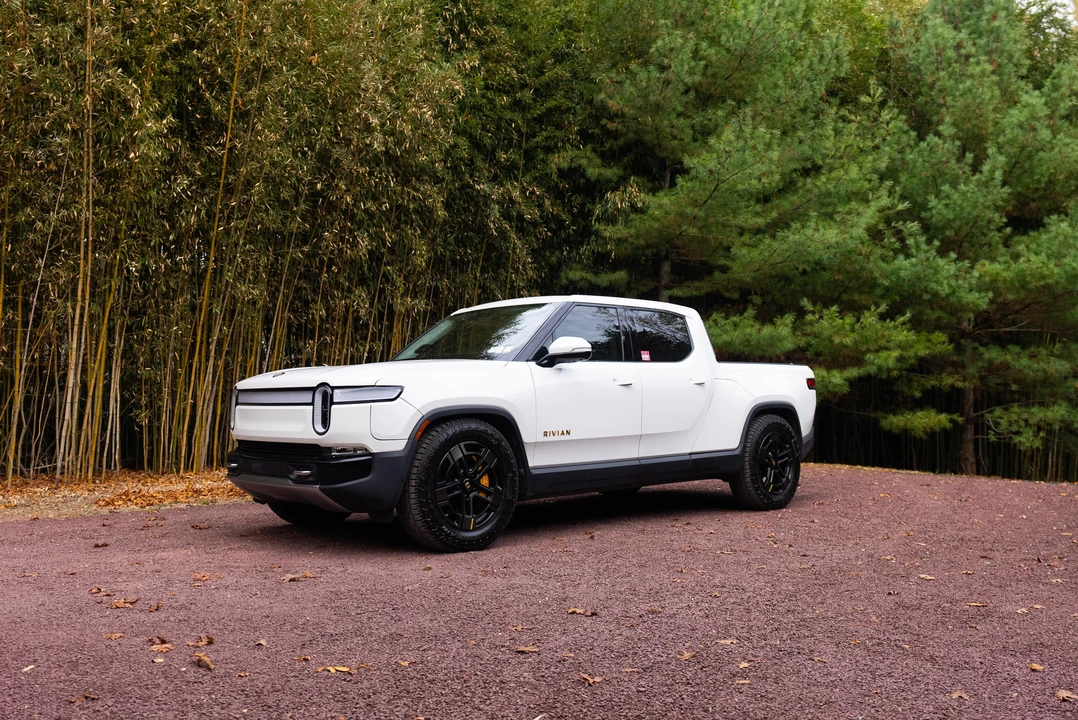2022 Rivian R1T - Image 11 of 31