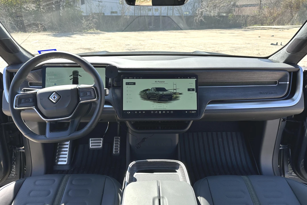 2022 Rivian R1T - Image 6 of 11