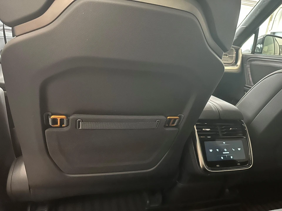 2022 Rivian R1T - Image 10 of 11