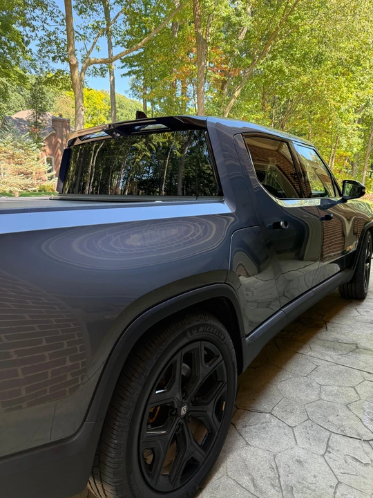 2022 Rivian R1T - Image 31 of 31