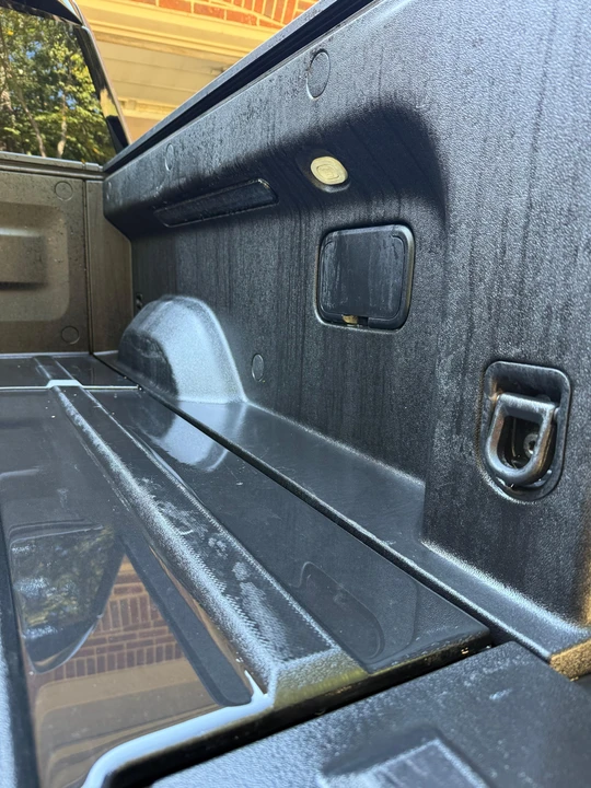 2022 Rivian R1T - Image 22 of 31