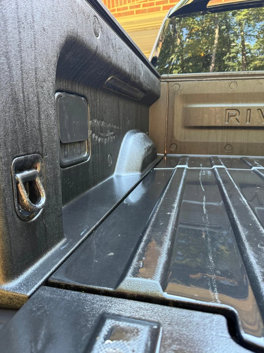 2022 Rivian R1T - Image 24 of 31