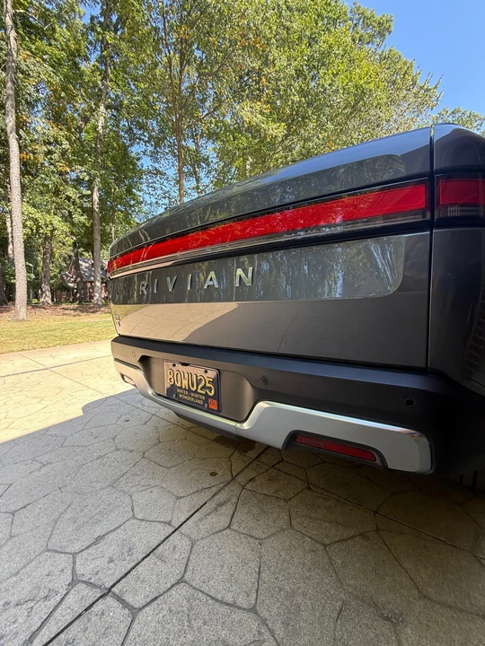 2022 Rivian R1T - Image 29 of 31