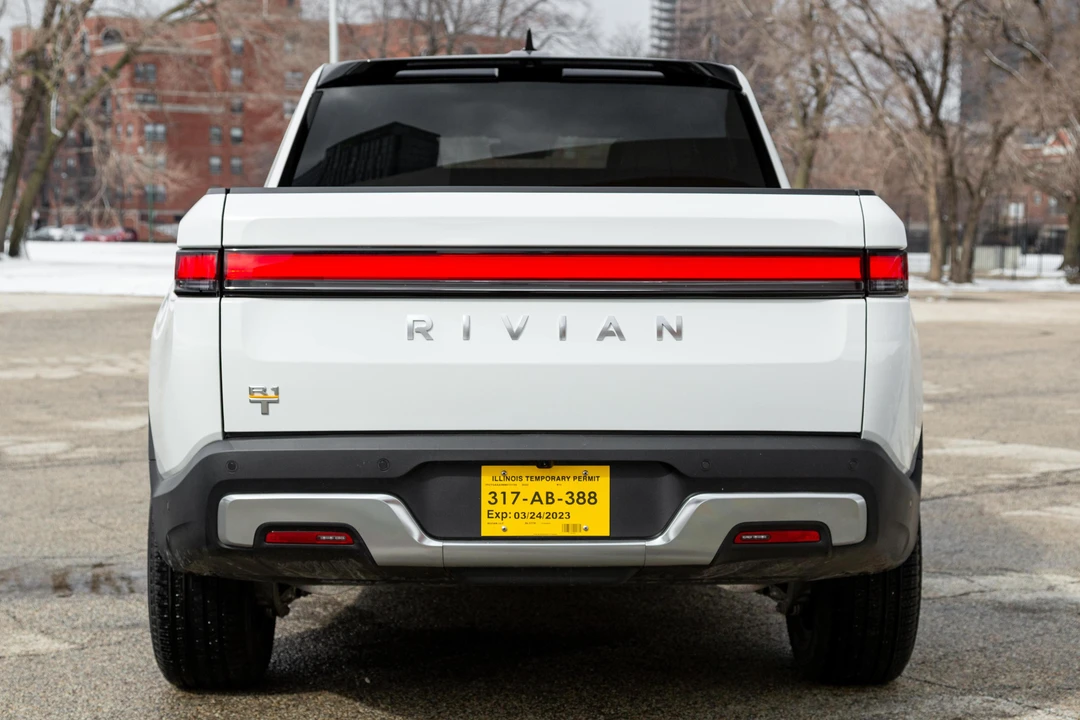 2022 Rivian R1T - Image 5 of 31