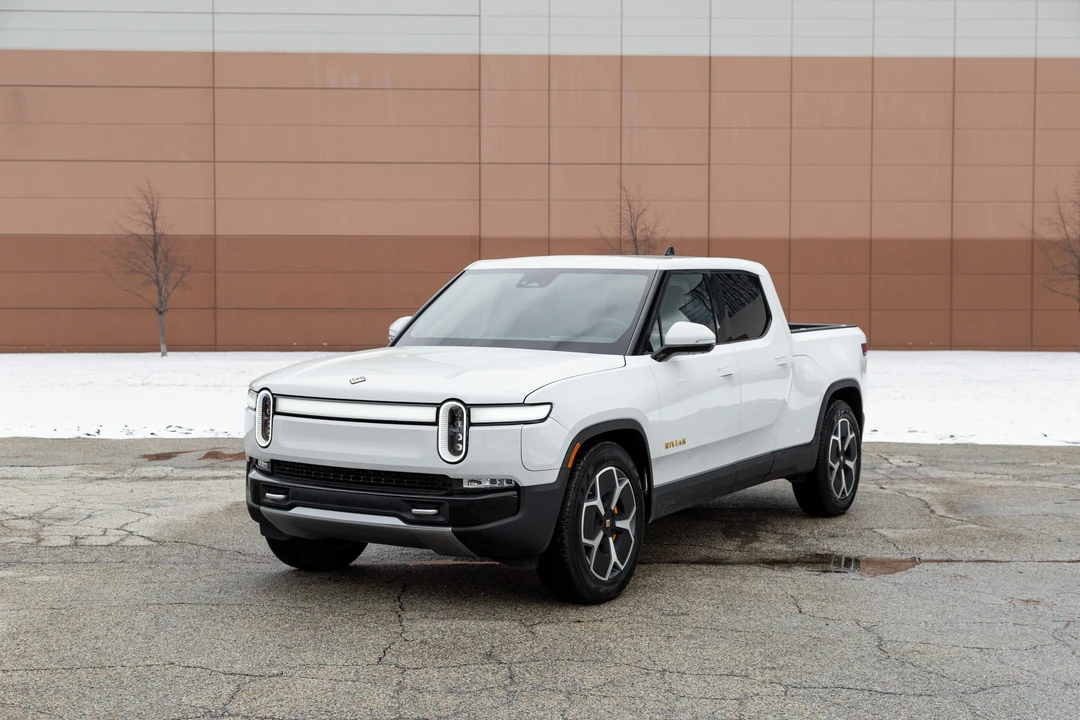 2022 Rivian R1T - Image 9 of 31