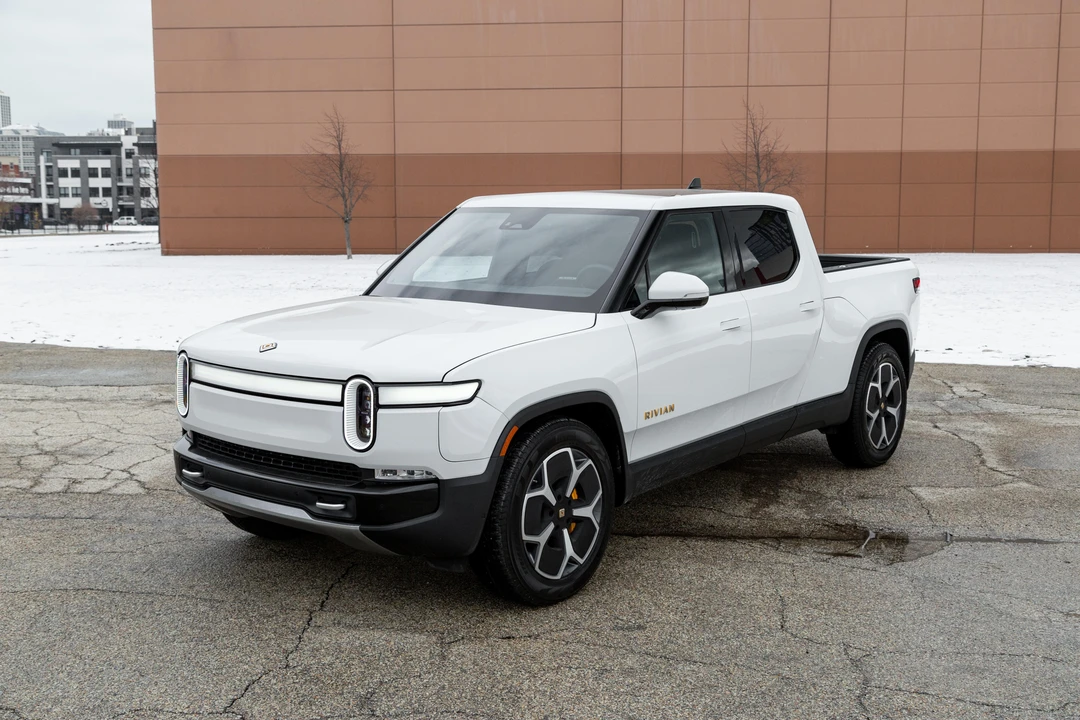 2022 Rivian R1T - Image 8 of 31