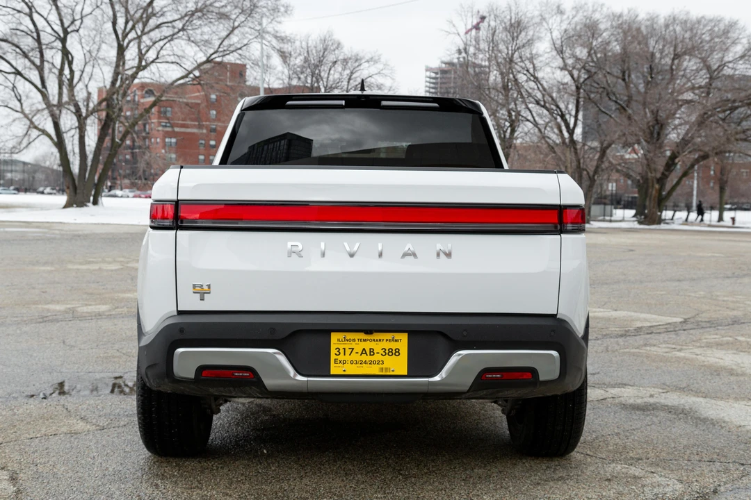 2022 Rivian R1T - Image 16 of 31