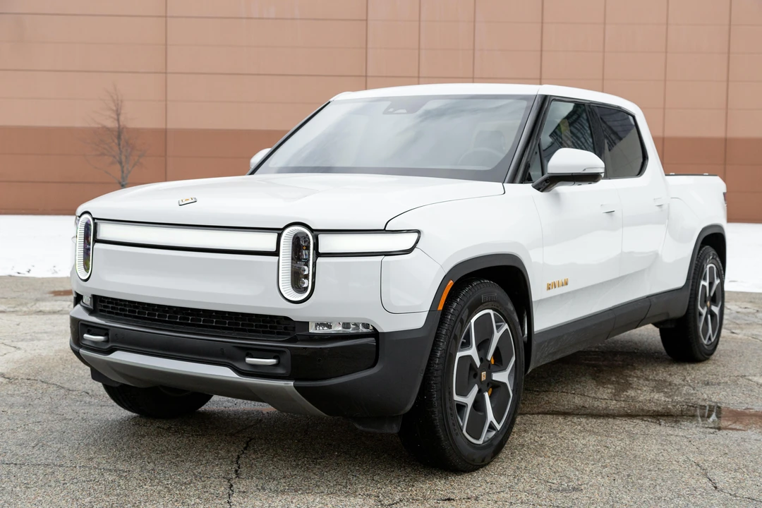 2022 Rivian R1T - Image 11 of 31