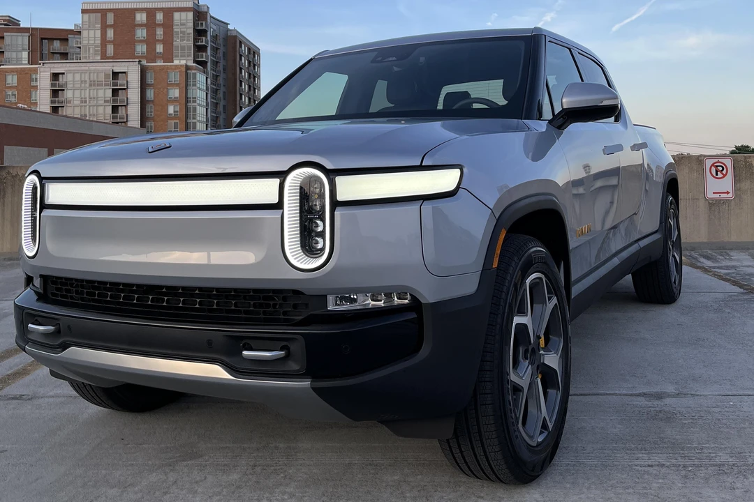 2022 Rivian R1T - Image 7 of 19